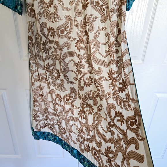 Embroidered Ivory Brown Top Shirt Long Kurti Viscose Size Medium - Picture 4 of 8